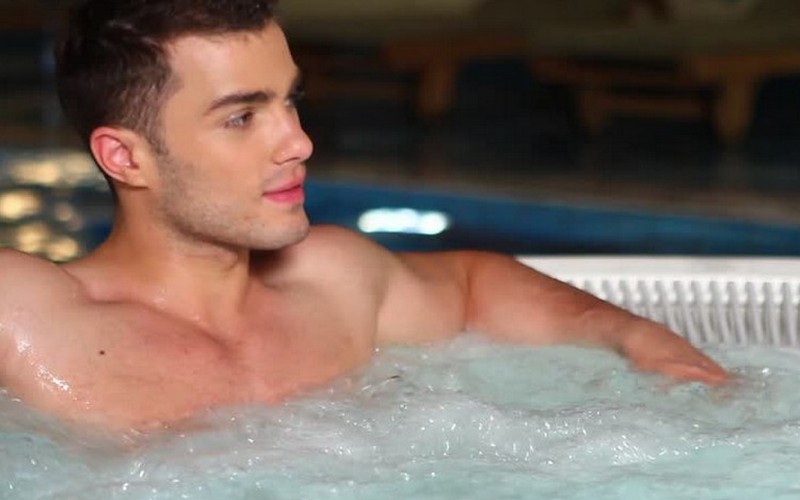 Jacuzzi Jacuzzi